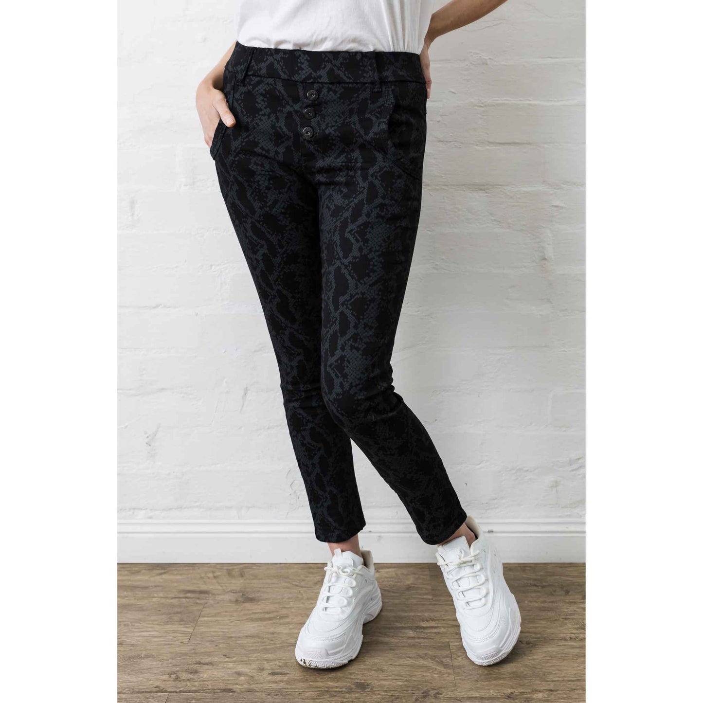 Bevy-Flog Liron Pant | Black Python