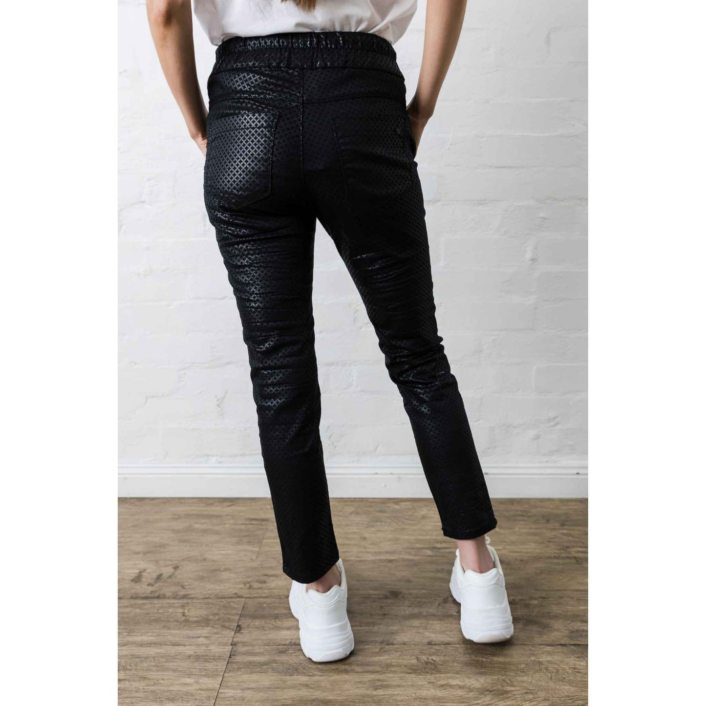 Bevy-Flog Shely Pant | Black Diamond